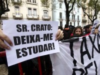 Portugal tem das mais altas taxas de jovens sem dinheiro para estudar