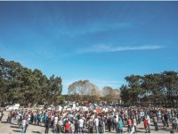 Meio milhar em protesto contra centro de resíduos
